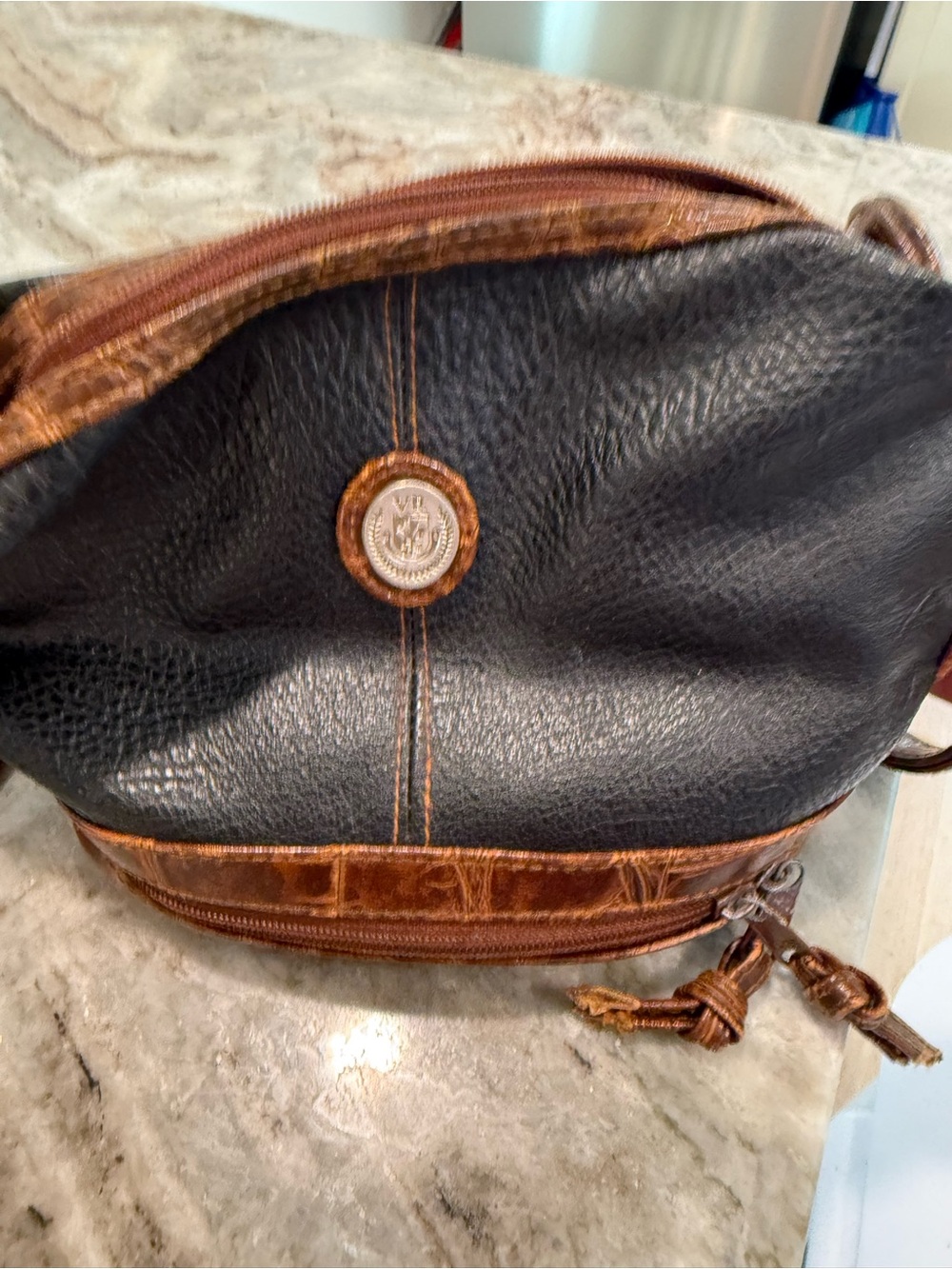 VR Black and Brown Leather Crossbody Bag - Classic Travel Pouch